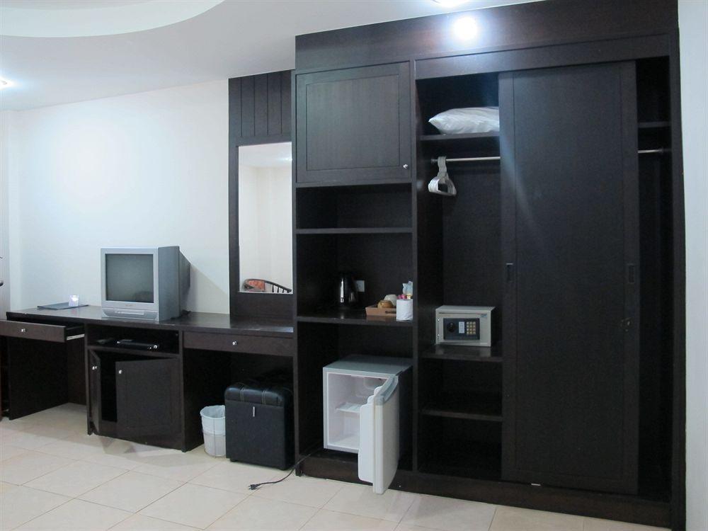 Hill Side Patong Hotel Екстериор снимка