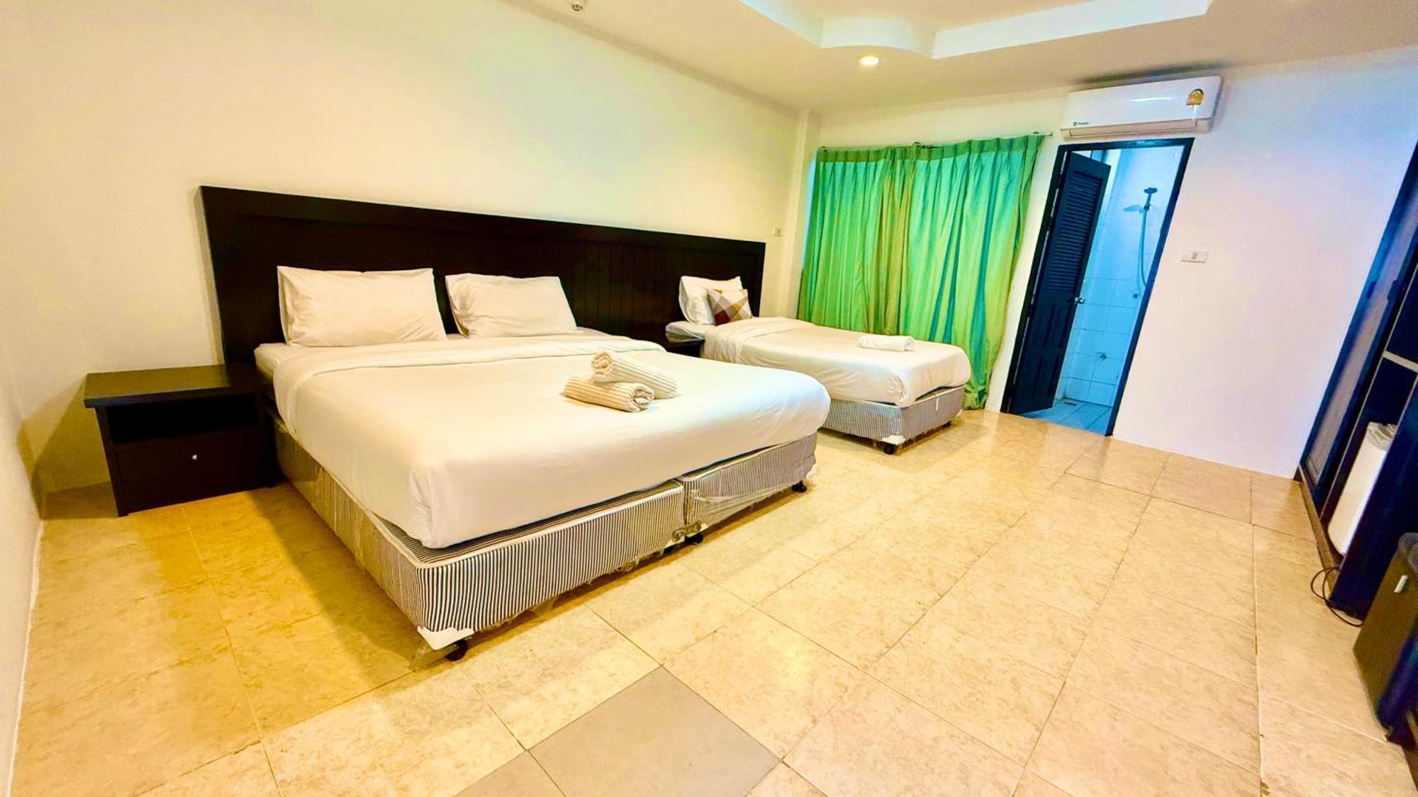 Hill Side Patong Hotel Екстериор снимка