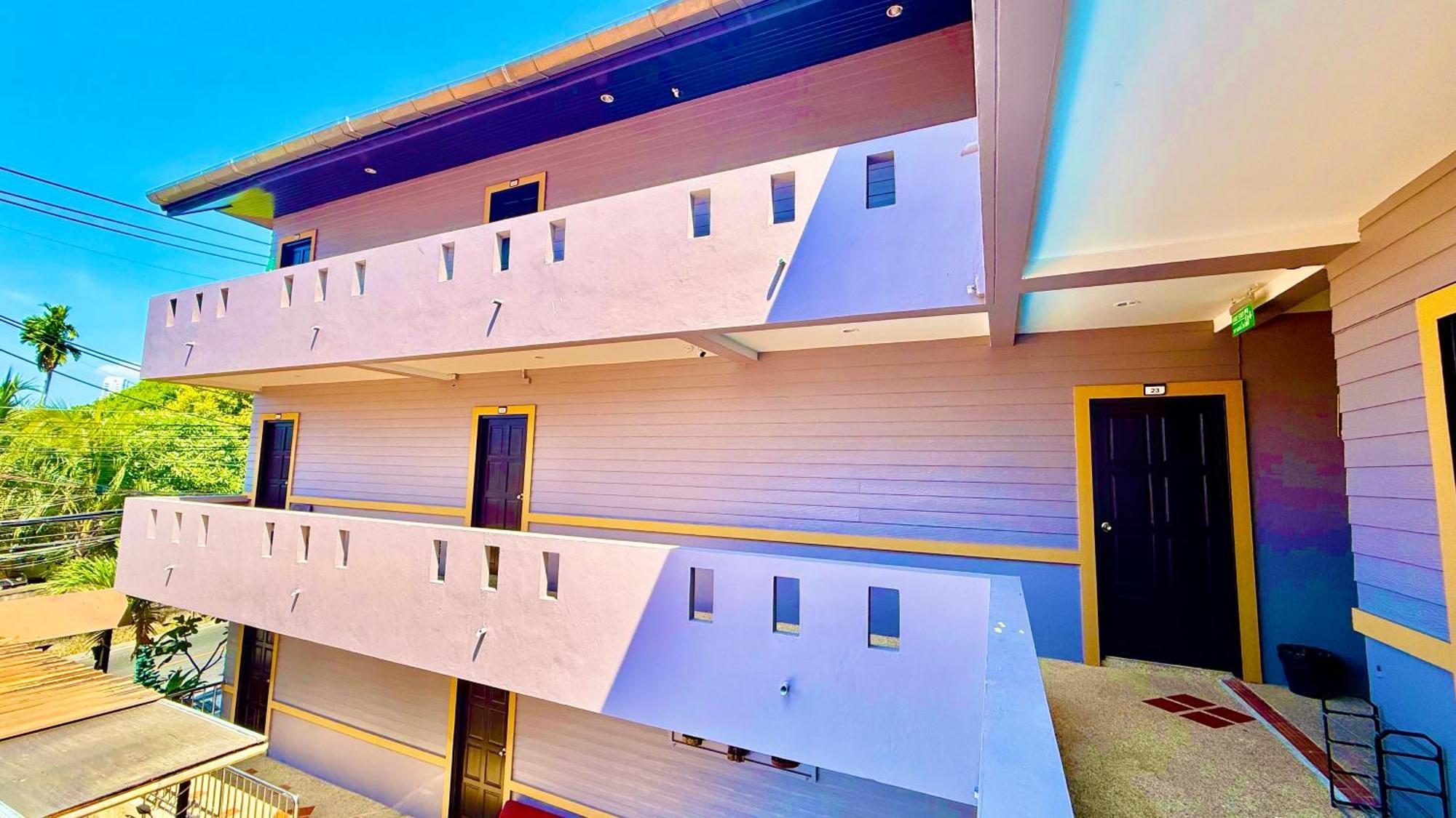 Hill Side Patong Hotel Екстериор снимка