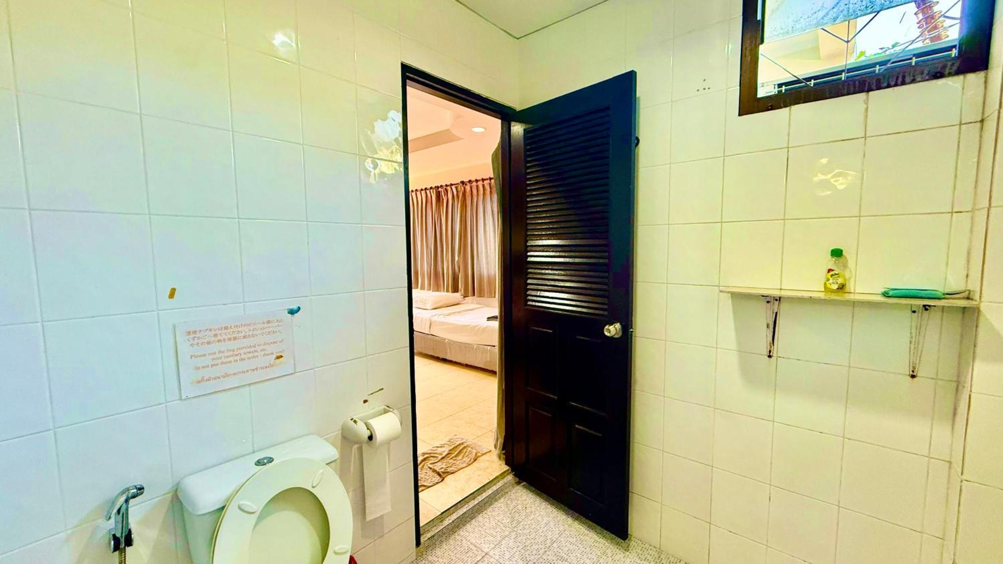 Hill Side Patong Hotel Екстериор снимка