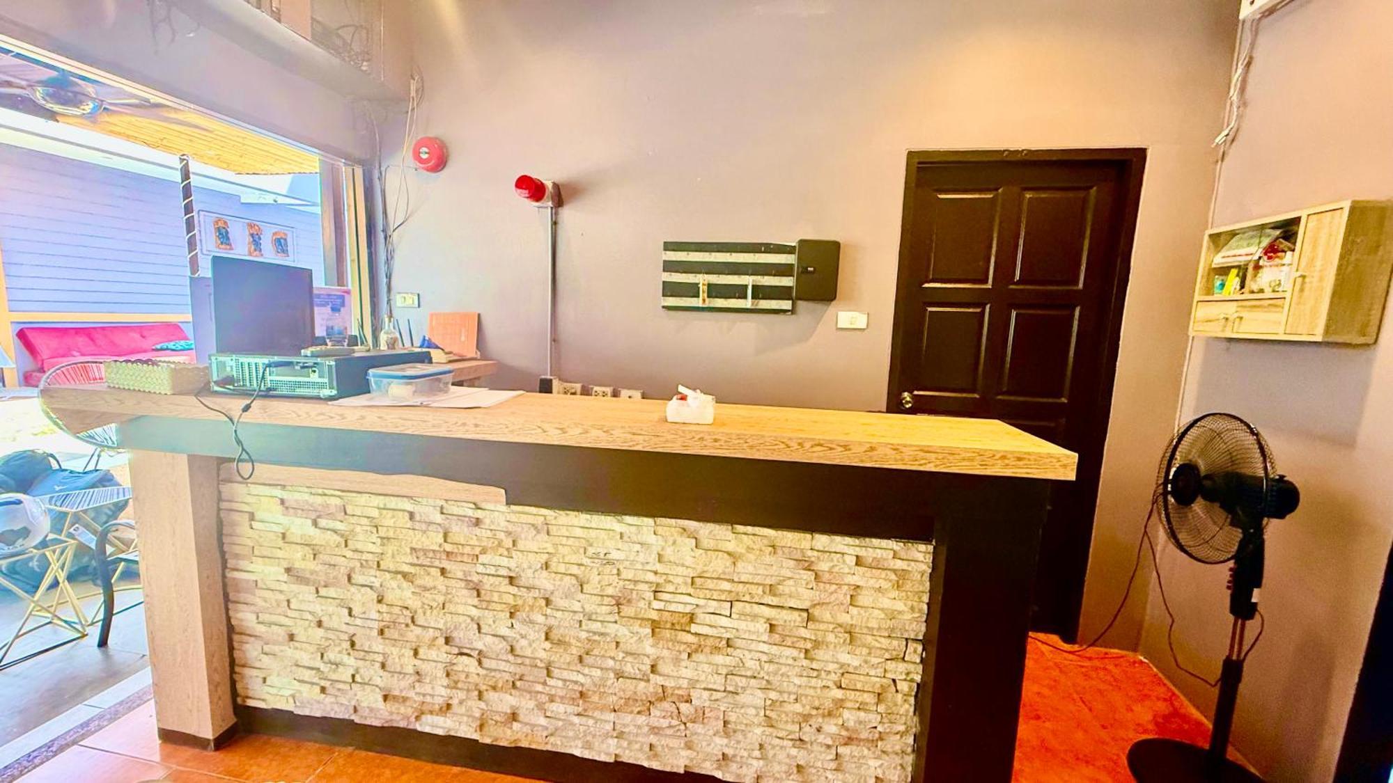 Hill Side Patong Hotel Екстериор снимка